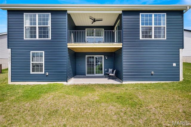 1576 Westlake Circle Drive, Pacific, MO 63069