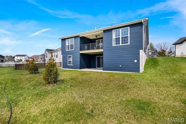 1576 Westlake Circle Drive, Pacific, MO 63069