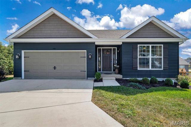 1576 Westlake Circle Drive, Pacific, MO 63069