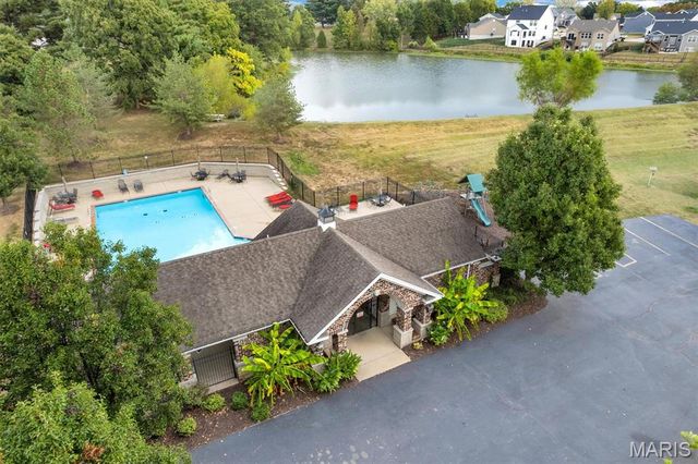 1576 Westlake Circle Drive, Pacific, MO 63069