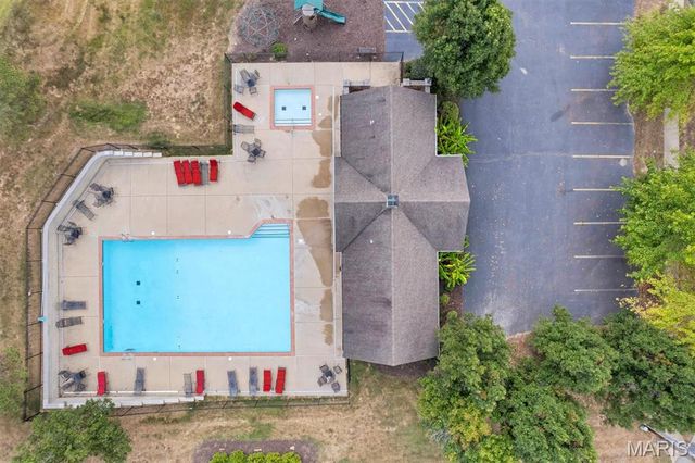 1576 Westlake Circle Drive, Pacific, MO 63069
