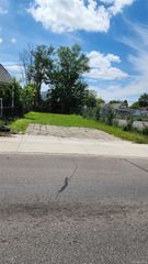 13015 Conant St, Detroit, MI 48212