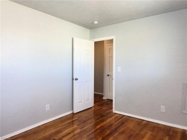 1625 W Pembroke Ave Apt 1, Hampton, VA 23661