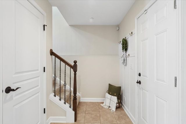 824 E Wing Street, Arlington Heights, IL 60004