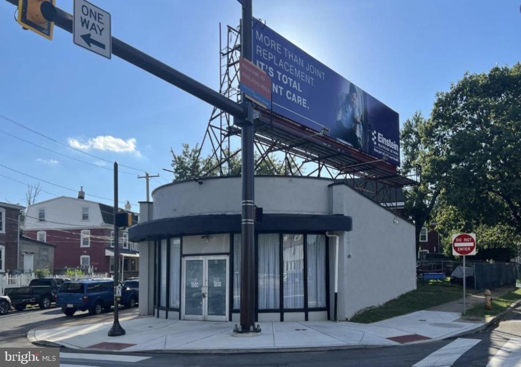7200 OLD YORK RD, PHILADELPHIA, PA 19126 — exterior