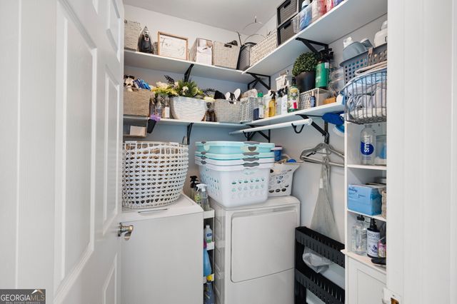 9396 Woodlawn Drive, Douglasville, GA 30135