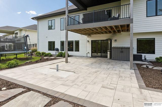20542 Hartman Avenue, Elkhorn, NE 68022