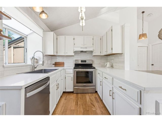 9604 W Chatfield Ave A, Littleton, CO 80128