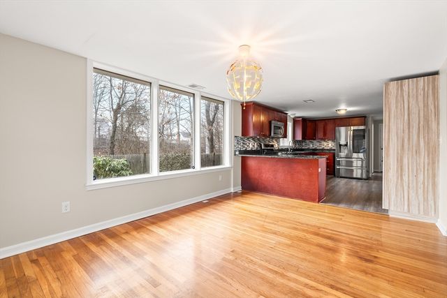 80 Manzanetta Ave, Weymouth, MA 02188