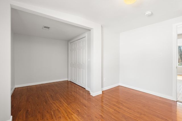 80 Manzanetta Ave, Weymouth, MA 02188