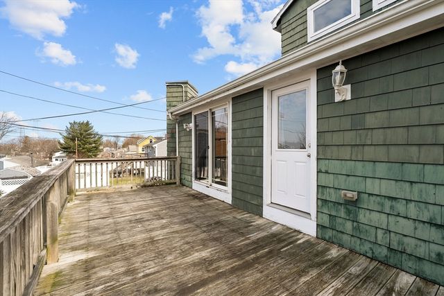 80 Manzanetta Ave, Weymouth, MA 02188