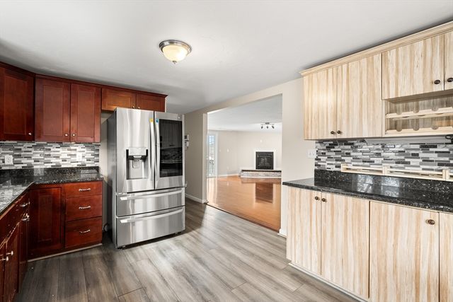 80 Manzanetta Ave, Weymouth, MA 02188