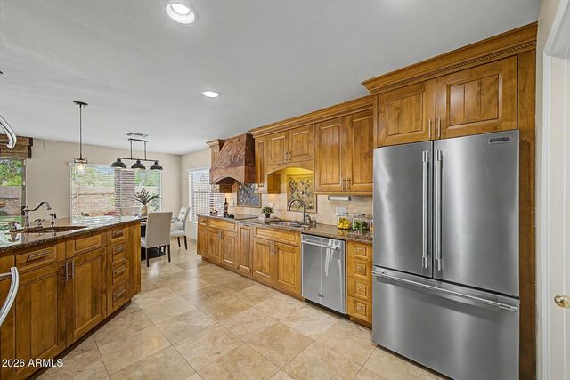 2227 E PARKSIDE Lane, Phoenix, AZ 85024