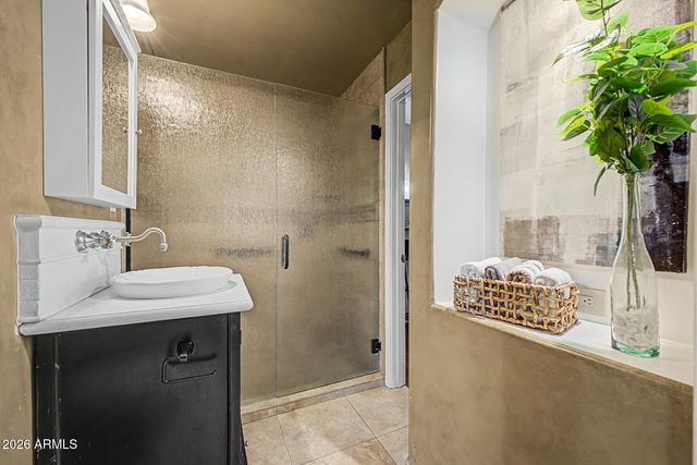 2227 E PARKSIDE Lane, Phoenix, AZ 85024