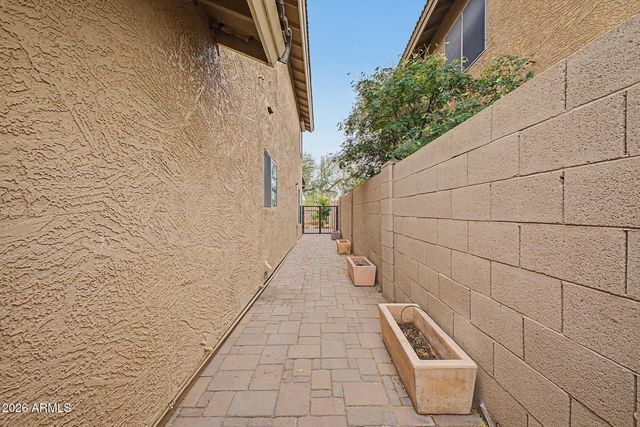 2227 E PARKSIDE Lane, Phoenix, AZ 85024