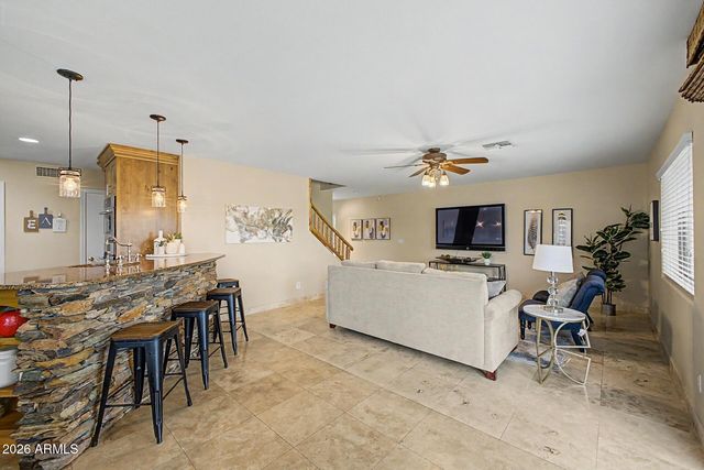 2227 E PARKSIDE Lane, Phoenix, AZ 85024