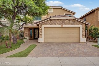 2227 E PARKSIDE Lane, Phoenix, AZ 85024
