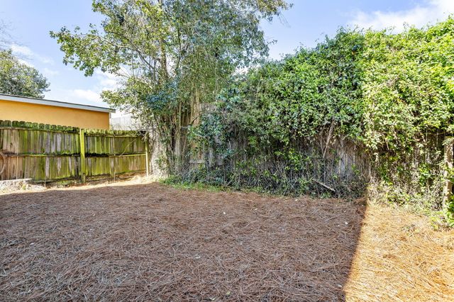 2028 Arbutus Avenue, North Charleston, SC 29405