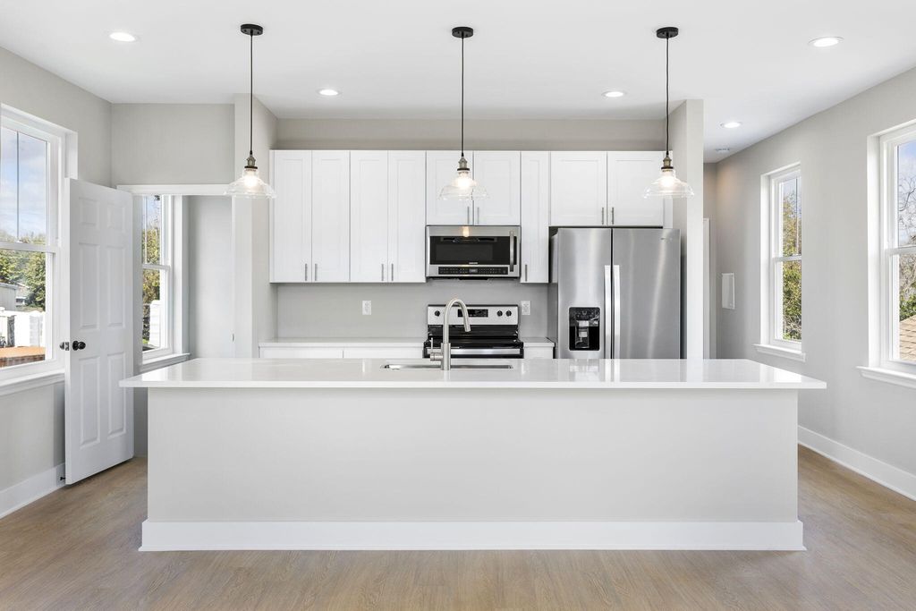 2028 Arbutus Avenue, North Charleston, SC 29405