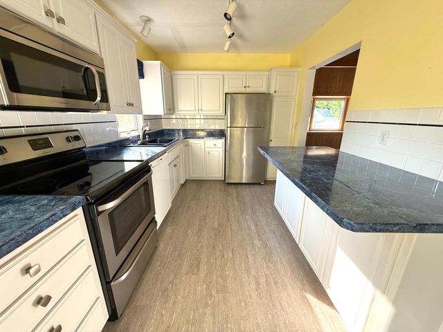 2762 Mcnair Drive N, Robbinsdale, MN 55422