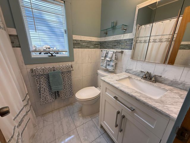 2762 Mcnair Drive N, Robbinsdale, MN 55422
