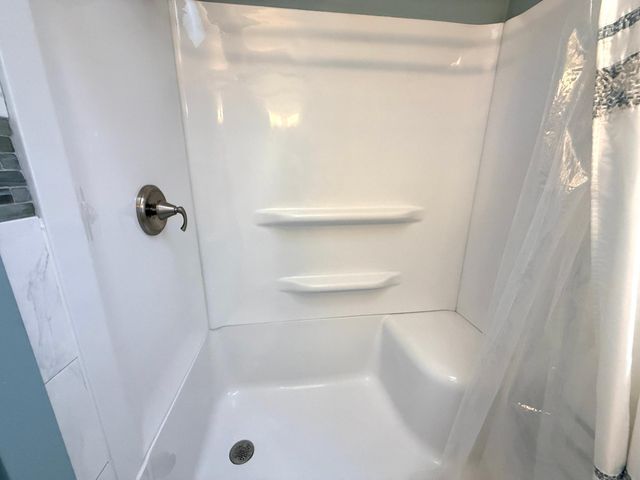 2762 Mcnair Drive N, Robbinsdale, MN 55422