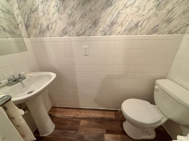 2762 Mcnair Drive N, Robbinsdale, MN 55422