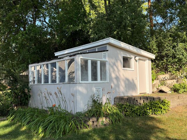 2762 Mcnair Drive N, Robbinsdale, MN 55422