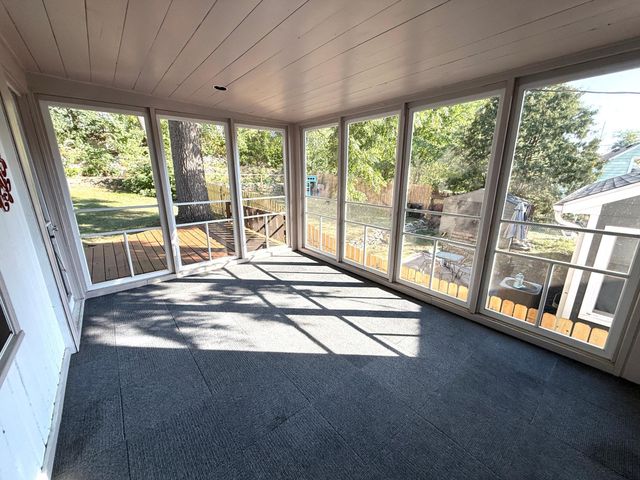 2762 Mcnair Drive N, Robbinsdale, MN 55422