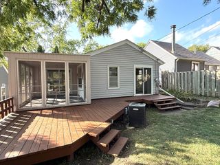 2762 Mcnair Drive N, Robbinsdale, MN 55422