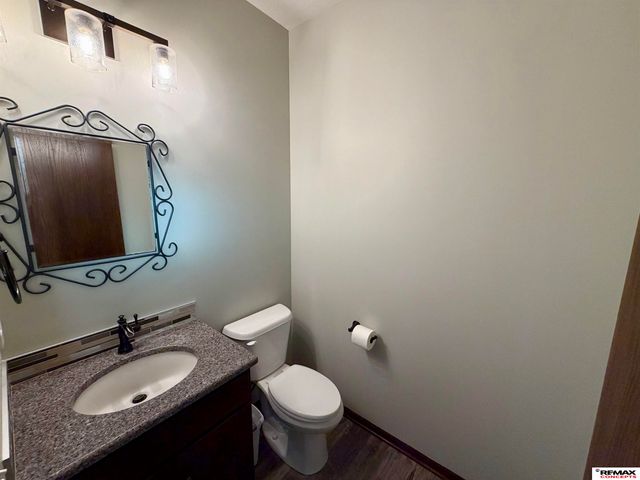 7700 S 66th Street, Lincoln, NE 68516