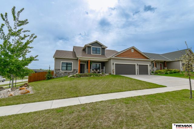 7700 S 66th Street, Lincoln, NE 68516