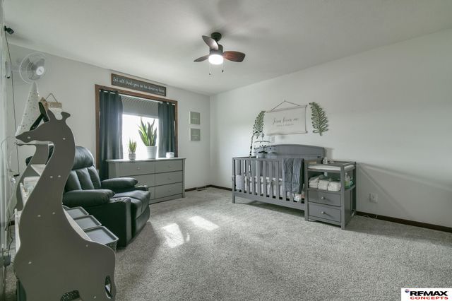 7700 S 66th Street, Lincoln, NE 68516