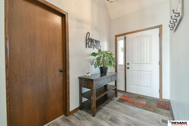 7700 S 66th Street, Lincoln, NE 68516