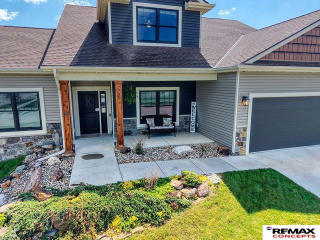 7700 S 66th Street, Lincoln, NE 68516