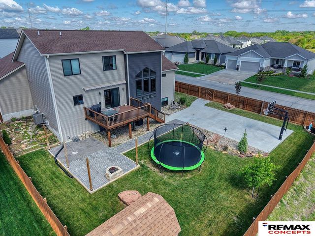7700 S 66th Street, Lincoln, NE 68516
