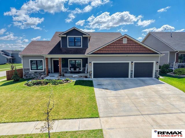 7700 S 66th Street, Lincoln, NE 68516