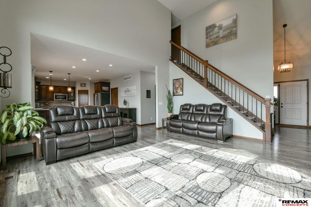 7700 S 66th Street, Lincoln, NE 68516