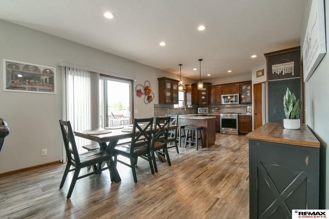 7700 S 66th Street, Lincoln, NE 68516