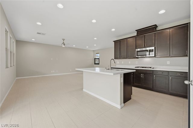 8191 California Pine Street, Las Vegas, NV 89166