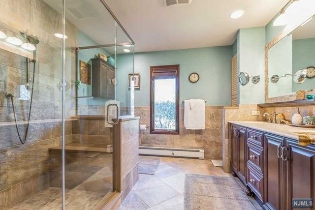 3 Cherokee Trail, Montvale, NJ 07645
