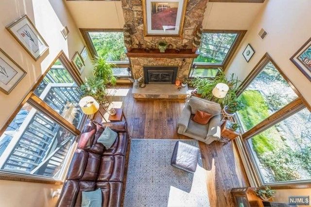 3 Cherokee Trail, Montvale, NJ 07645