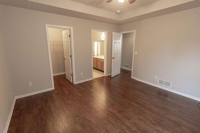 1921 W HARMONY ST, Columbia, MO 65203