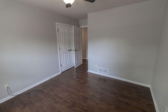 1921 W HARMONY ST, Columbia, MO 65203