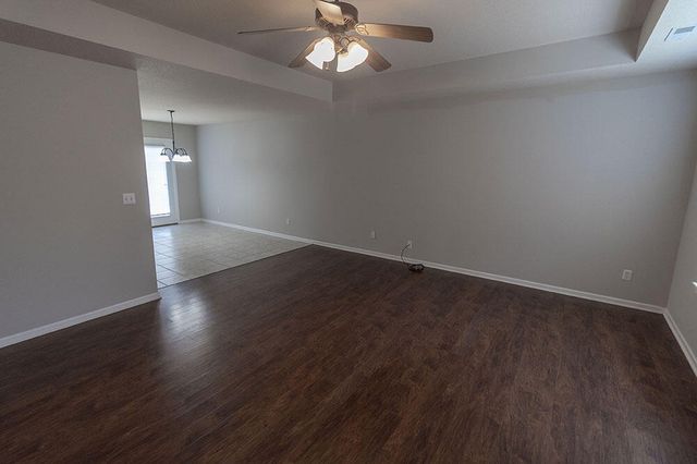 1921 W HARMONY ST, Columbia, MO 65203