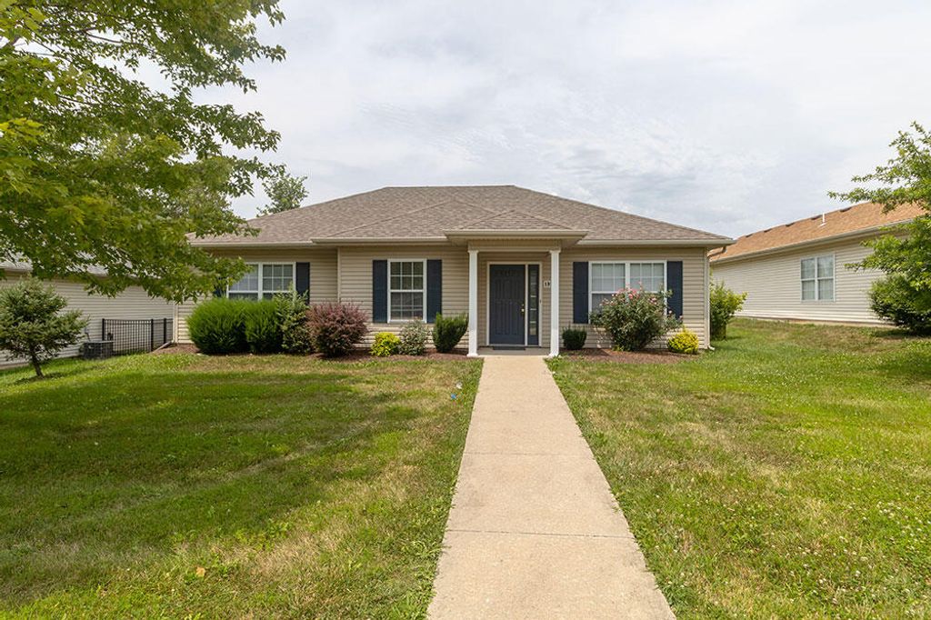 1921 W HARMONY ST, Columbia, MO 65203