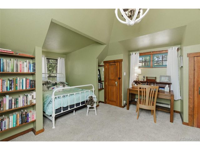 10825 Hondo Ave, Green Mountain Falls, CO 80819