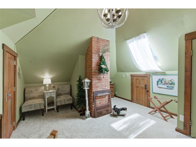 10825 Hondo Ave, Green Mountain Falls, CO 80819
