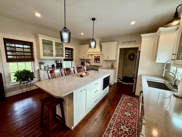 56 West View Drive, Woodstock, CT 06281