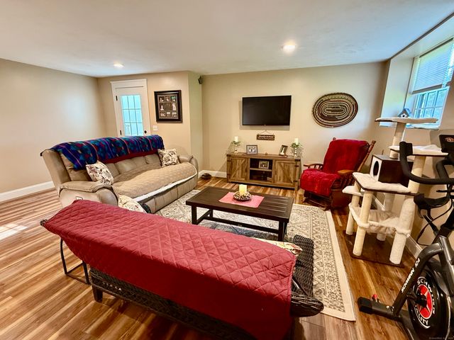 56 West View Drive, Woodstock, CT 06281